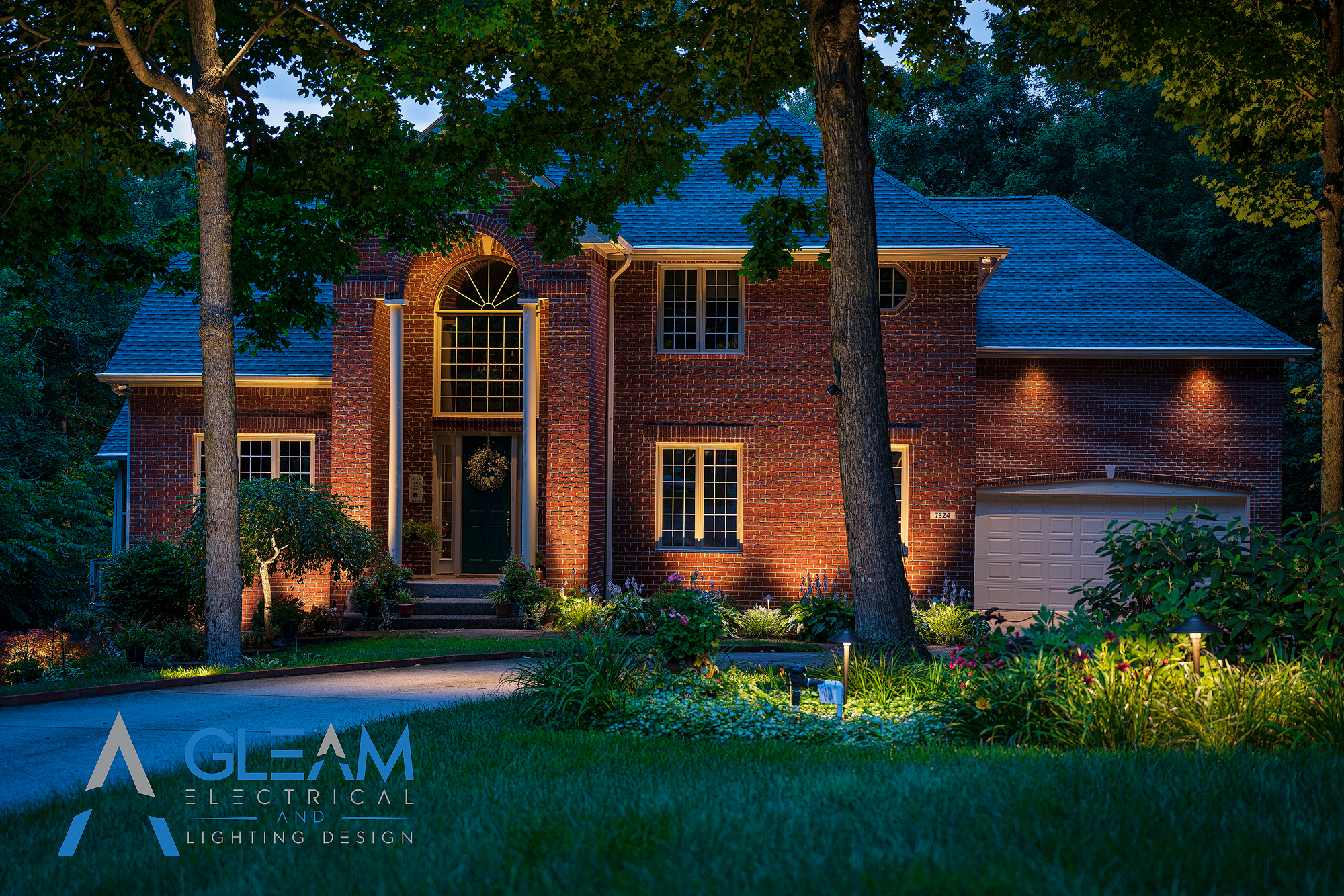 outdoor lighting front of house