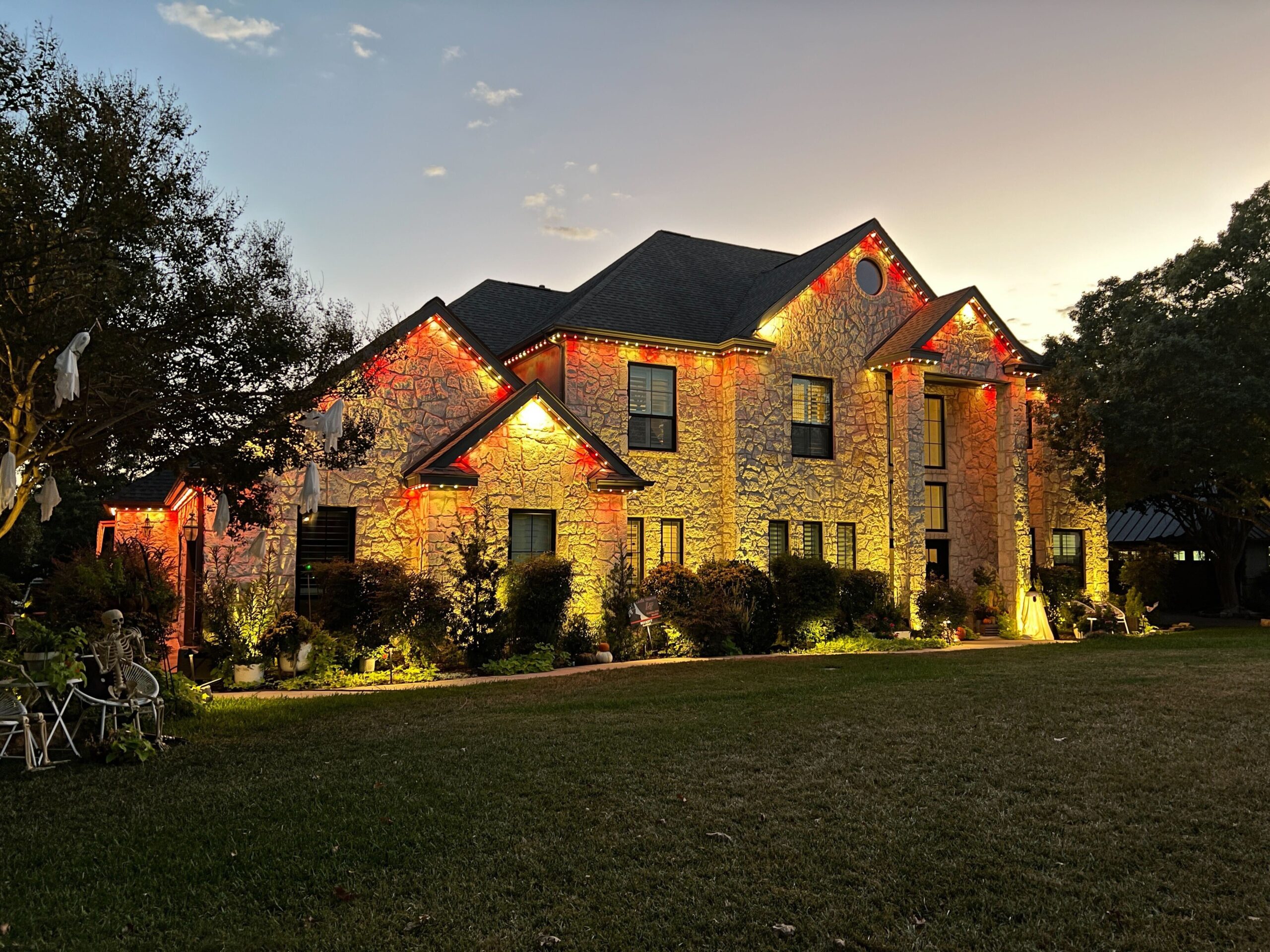 outdoor lighting front of house