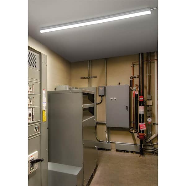 strip light 110v hardwire