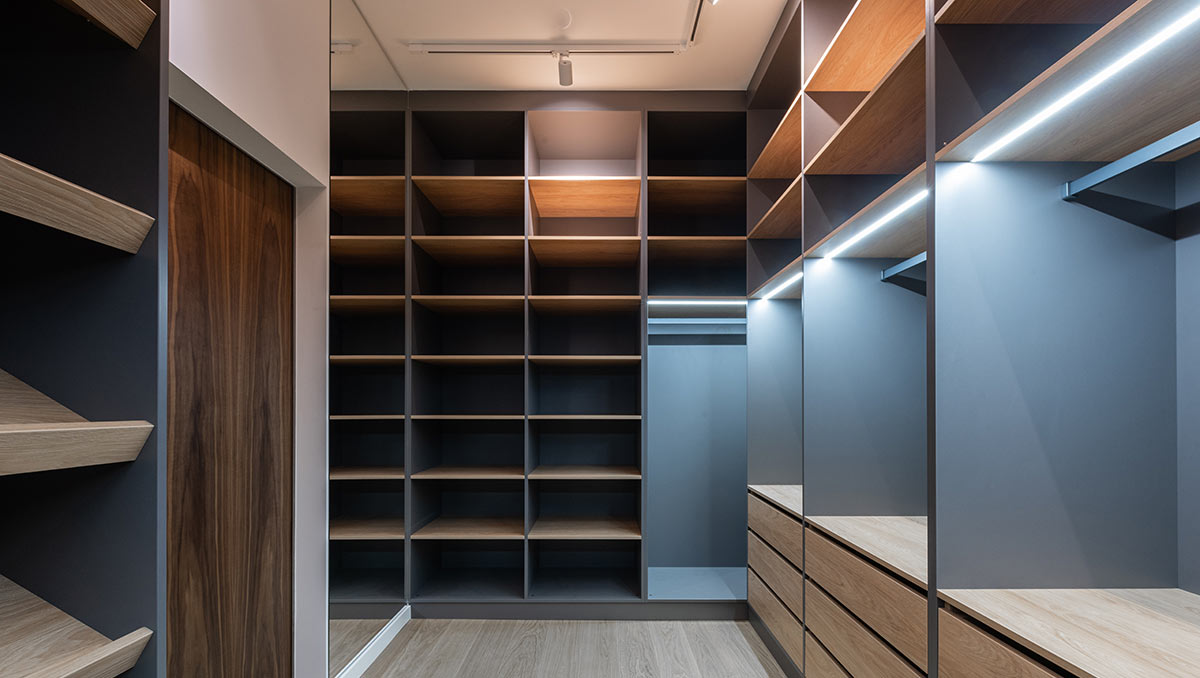 wardrobe led light strips with auto swtich