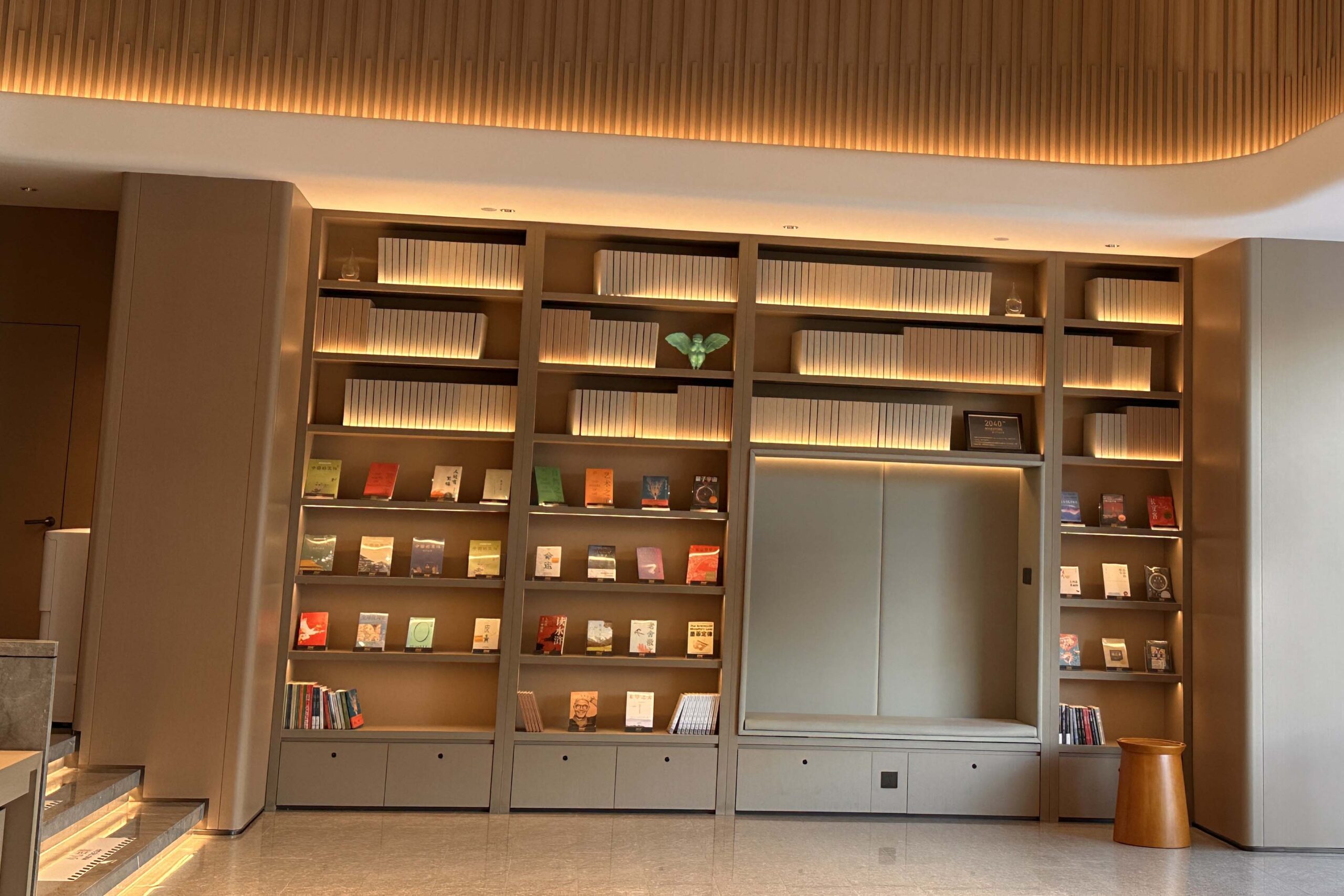 strip cabinet lighting