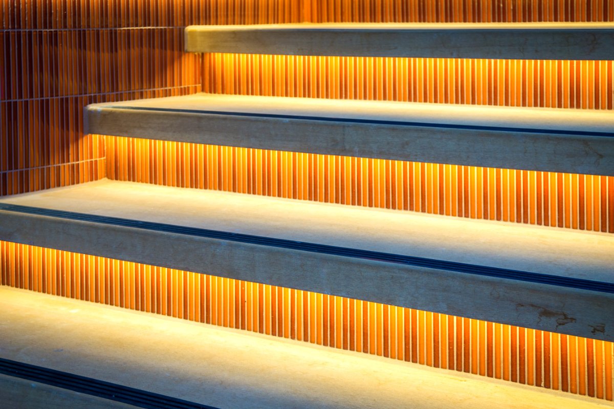 led stair tread lights